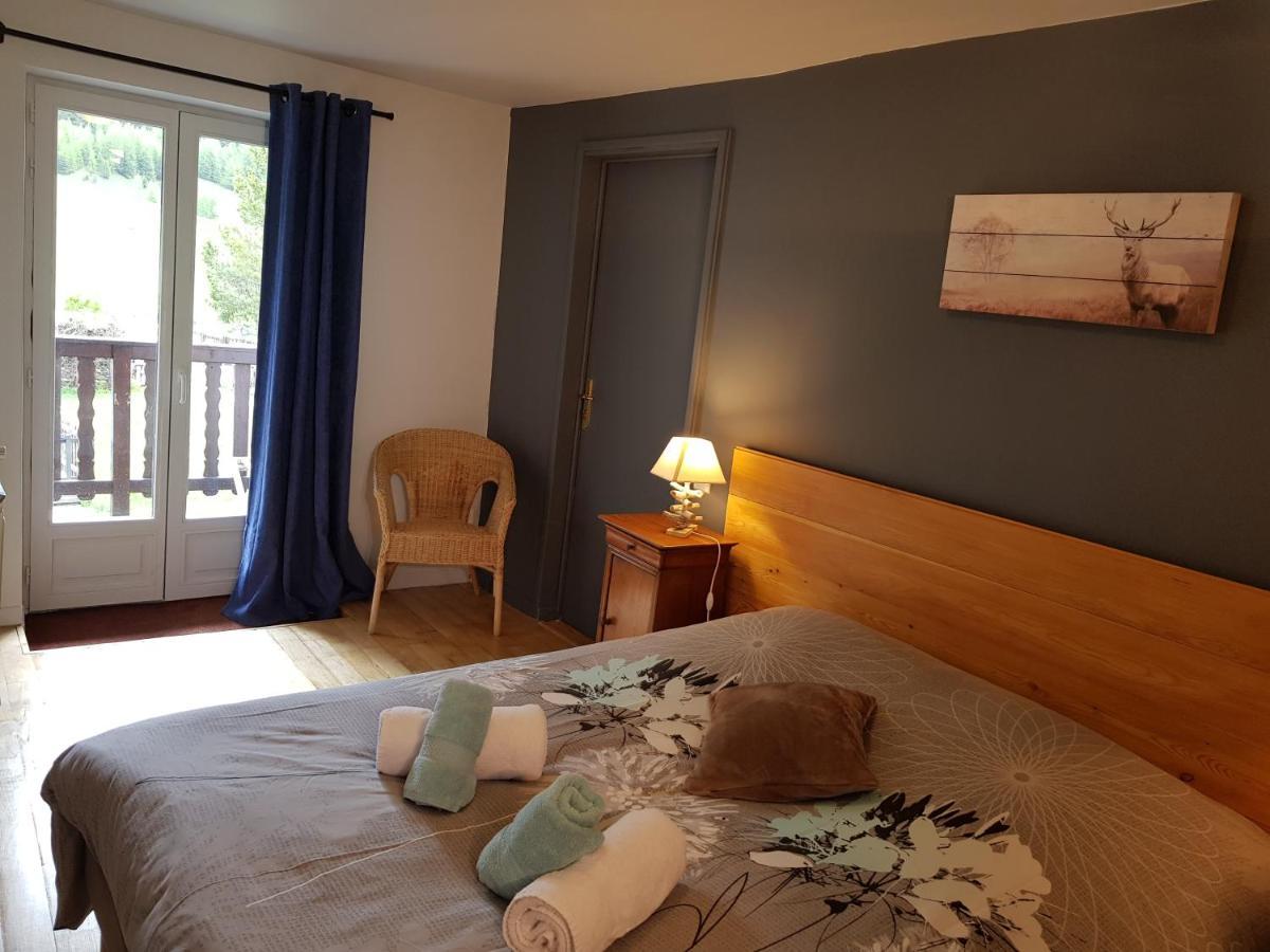 La Girandole Chambre D'Hotes Et Location D'Appartement Arvieux Bagian luar foto