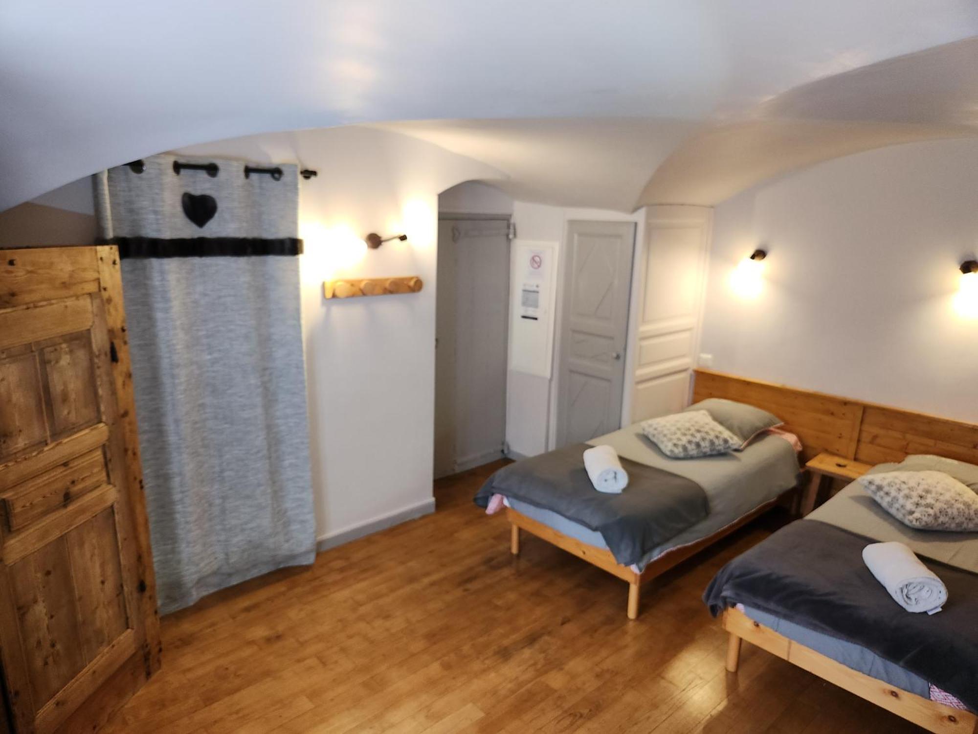 La Girandole Chambre D'Hotes Et Location D'Appartement Arvieux Bagian luar foto