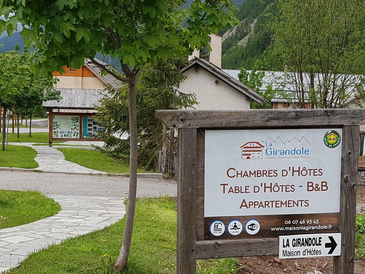 La Girandole Chambre D'Hotes Et Location D'Appartement Arvieux Bagian luar foto