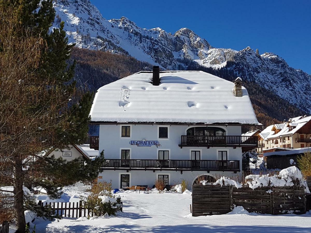 La Girandole Chambre D'Hotes Et Location D'Appartement Arvieux Bagian luar foto
