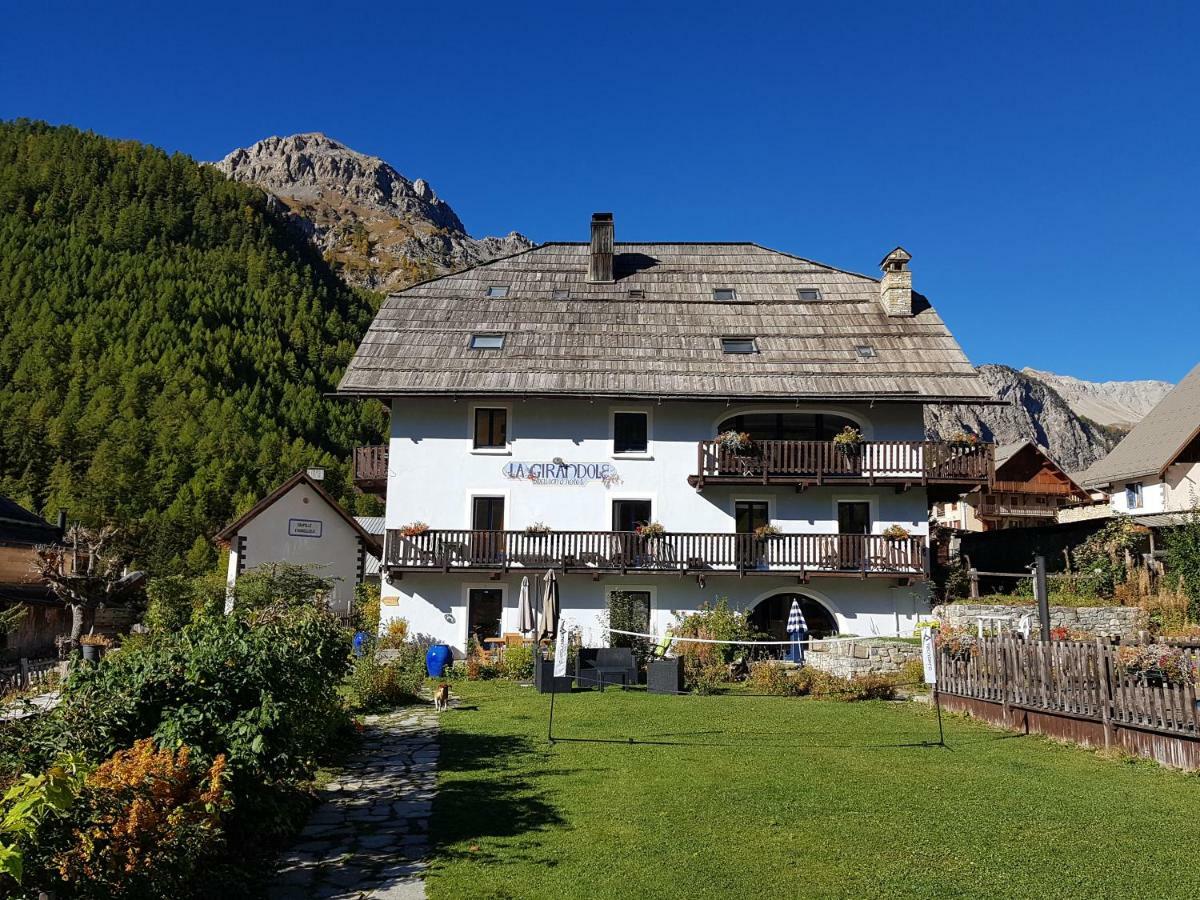 La Girandole Chambre D'Hotes Et Location D'Appartement Arvieux Bagian luar foto